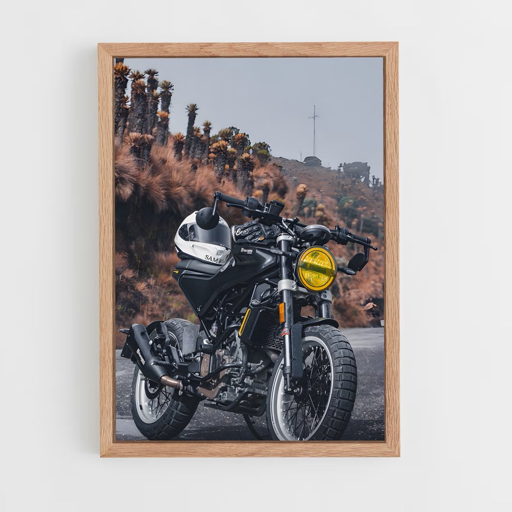 Poster Svartpilen fascinant – affiche Husqvarna (vue 4)